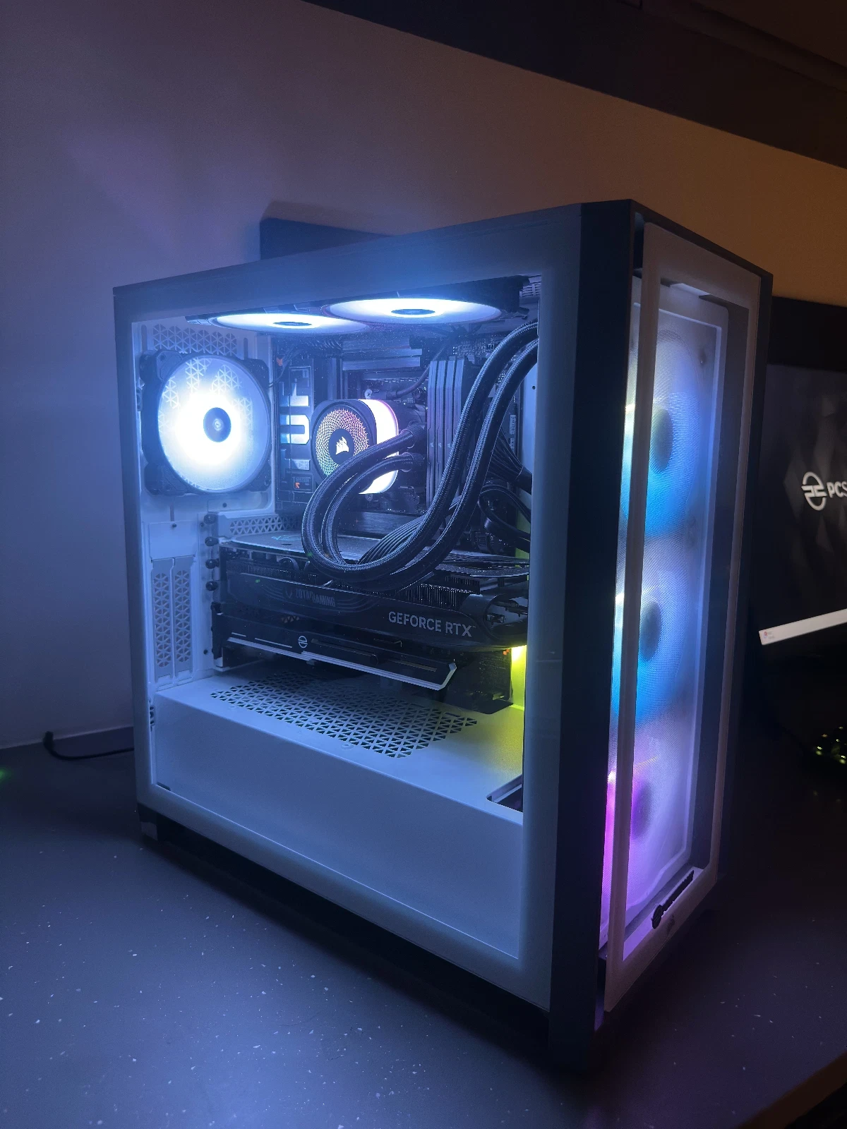 RTX 4070 Ti Super gaming PC build by Velocitry
